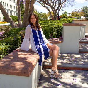 Meet your Posher, Carrie